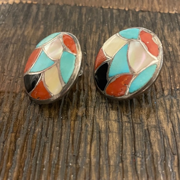 Stewart Maria Tucson (Zuni) Vintage post Earrings Turquoise Coral MOP Sterling - Picture 2 of 3